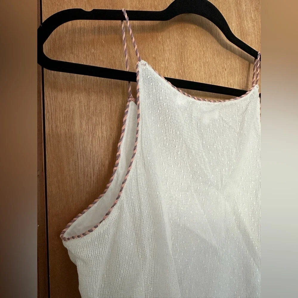 TOP LAIA EMBROIDERED - Picture 10 of 10